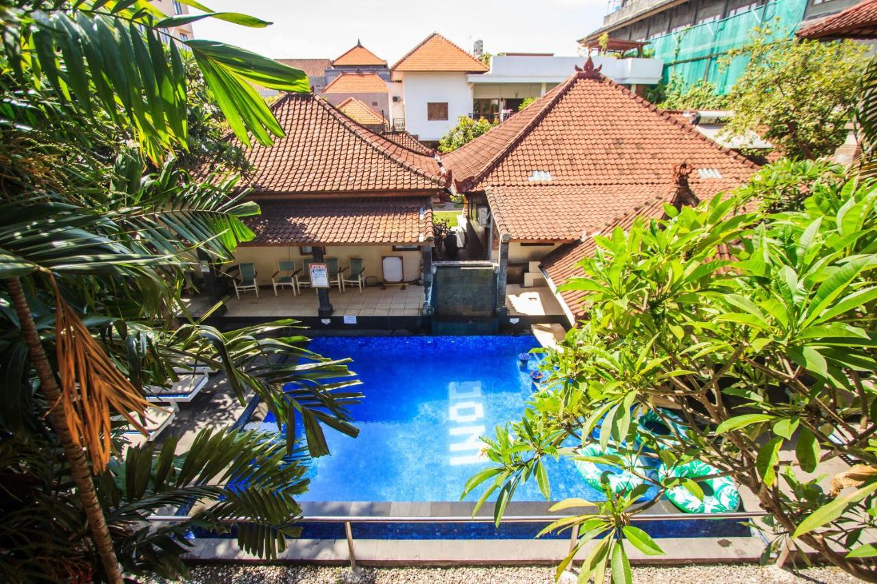 Legian Village Beach Resort Esterno foto