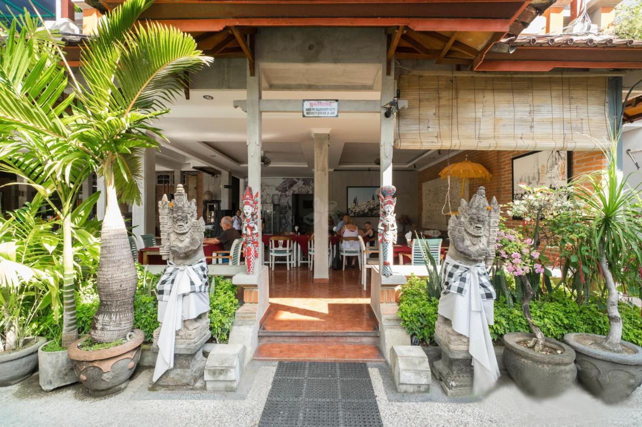 Legian Village Beach Resort Esterno foto