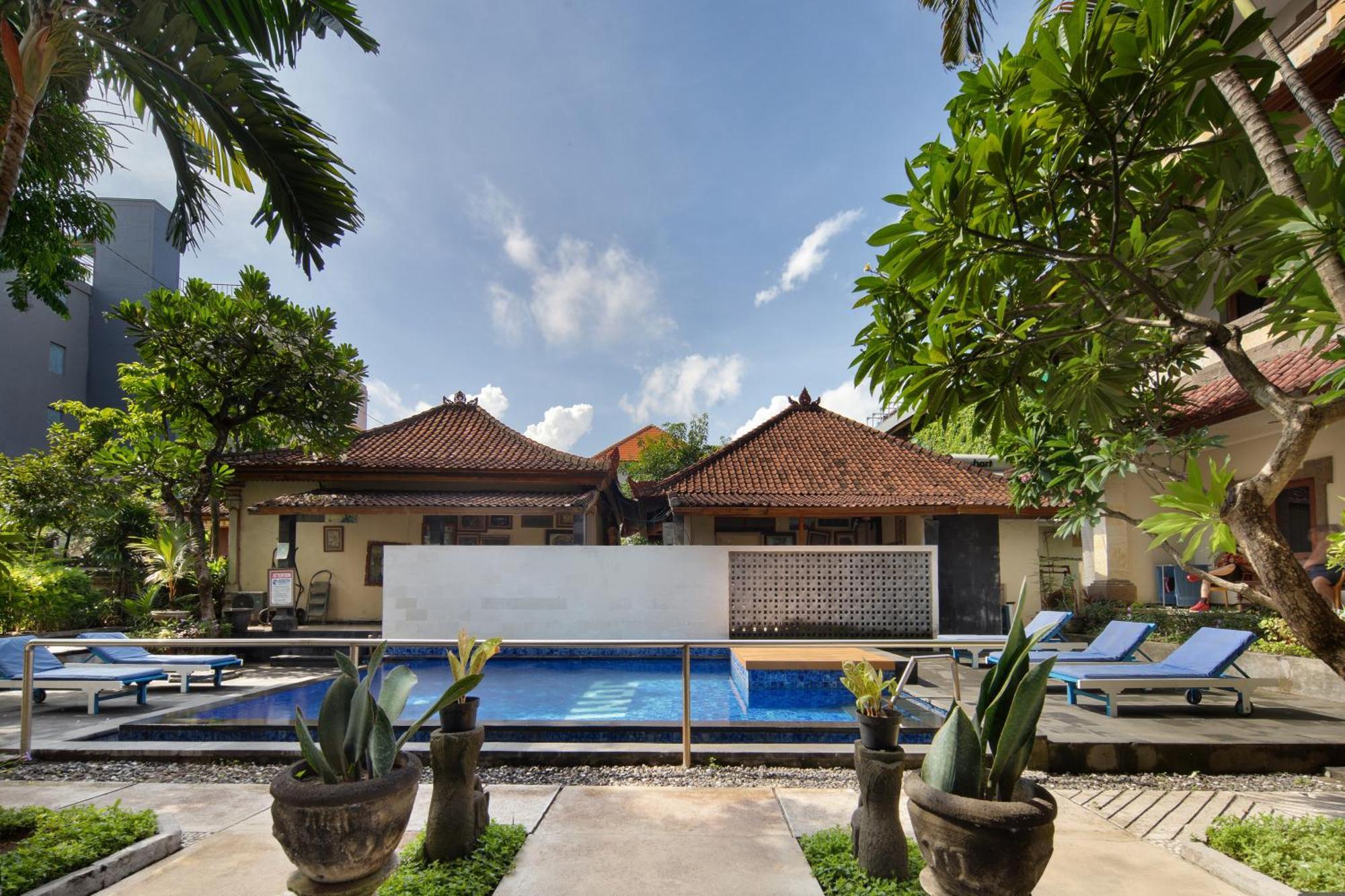 Legian Village Beach Resort Esterno foto