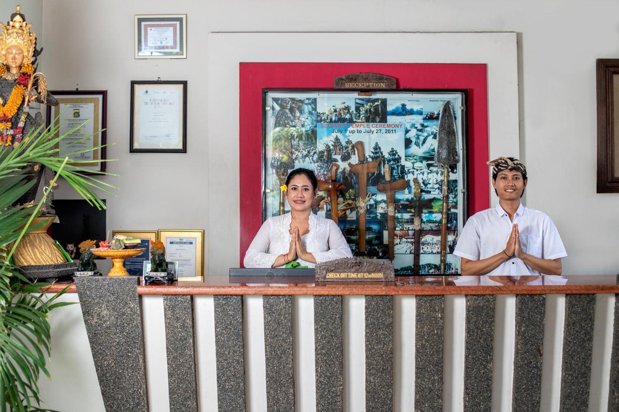 Legian Village Beach Resort Esterno foto