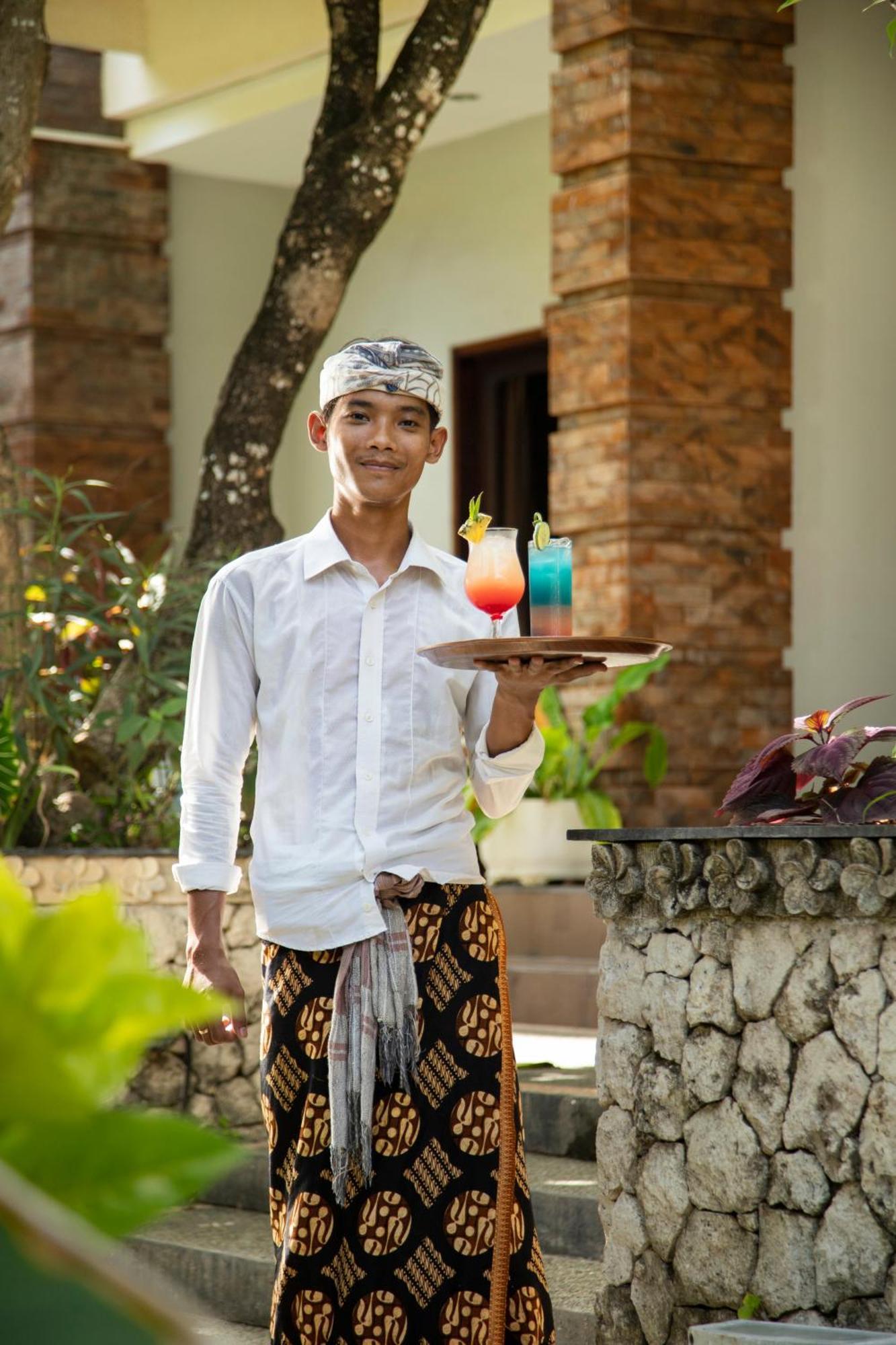 Legian Village Beach Resort Esterno foto