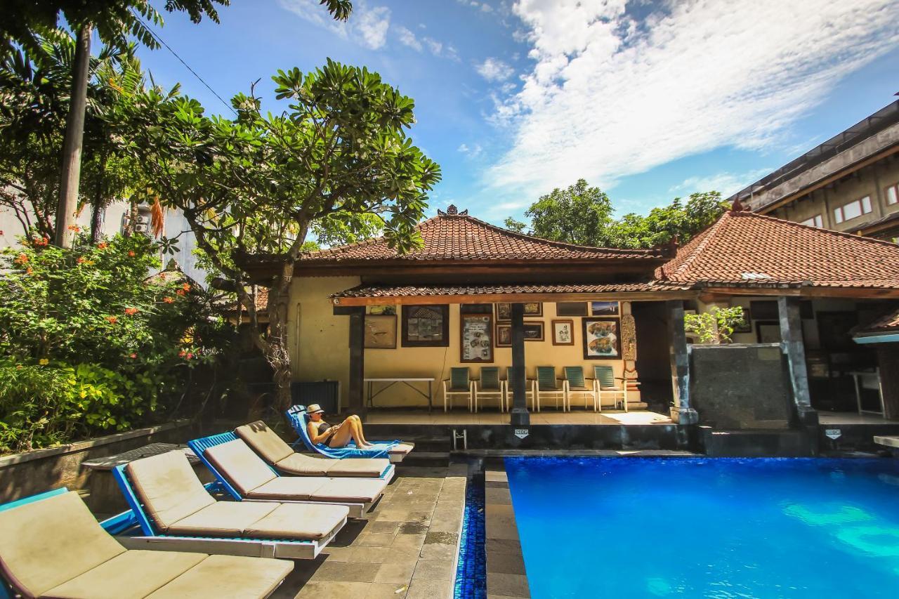 Legian Village Beach Resort Esterno foto